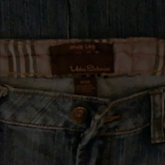 Jeans - Picture 2 of 4